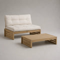 Canapé de jardin 2 places avec table basse rectangulaire en bois massif et coussins écrus, canapé 120 × 78 × 82 cm, table 100 × 60 × 30 cm